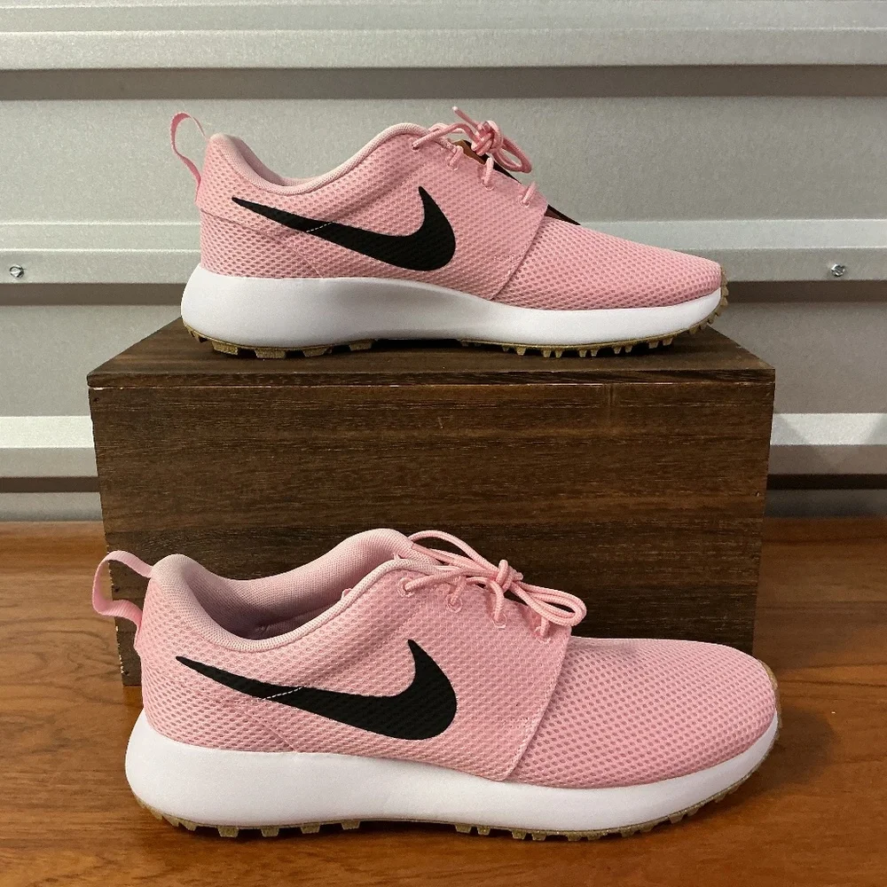 Nike Men Roshe G Next Nature Pink Gum Spikeless Golf Shoe DV1202-601 Size 10